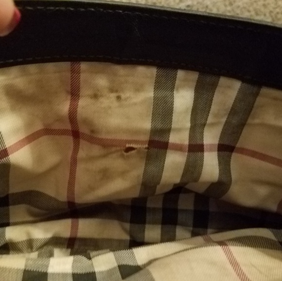 Authentic Burberry black leather bag - Picture 4 of 8